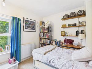 Bedroom- click for photo gallery